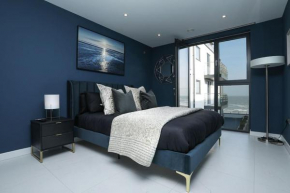 SoHot Stays Beach Haven Apt With Sea Views A Balcony & Free Parking